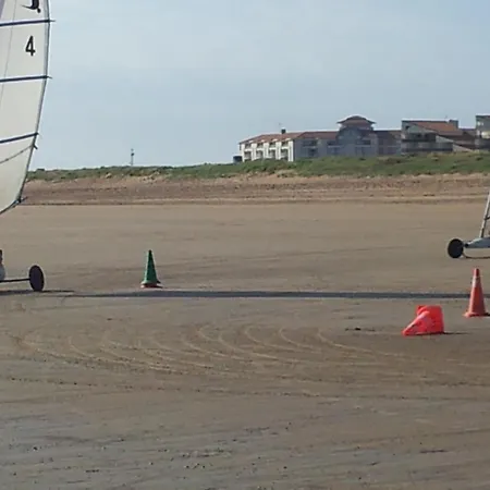 Apartment Vue - 1 Piece - Entier Pour 4 Personnes *